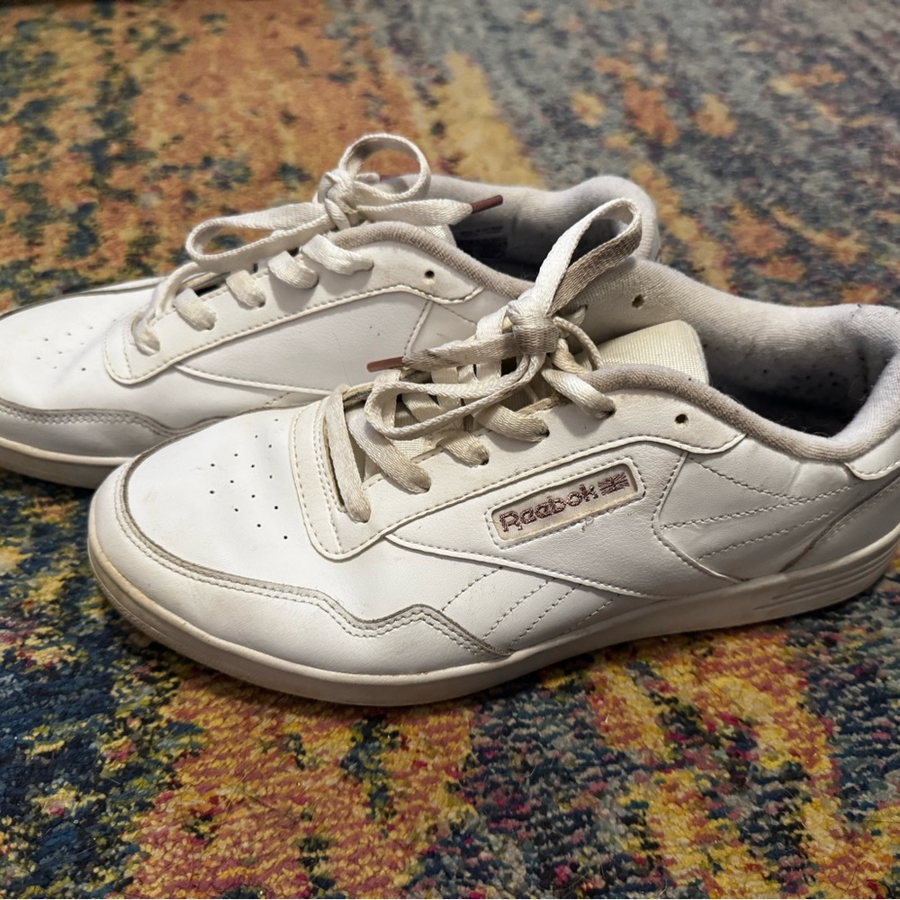 White Reebok sneakers - Picture 3 of 7
